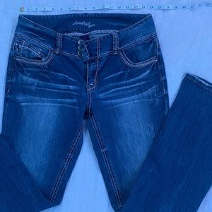 Amethyst Jeans, boot cut, low rise 11 regular